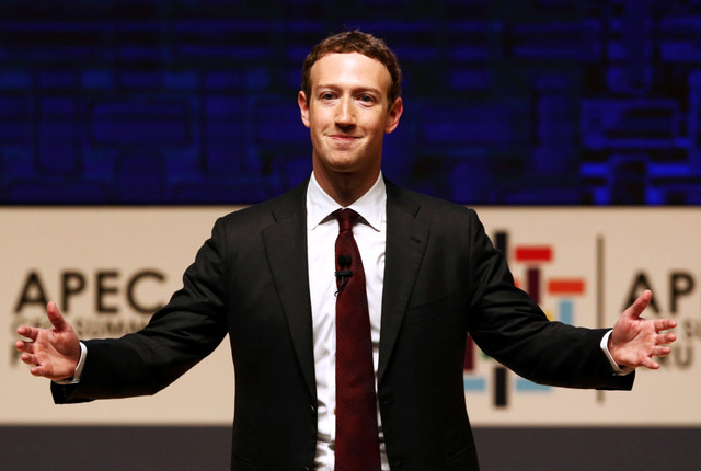 CEO Facebook, Mark Zuckerberg ketika berbicara di forum APEC (Asia-Pacific Economic Cooperation) CEO Summit (Foto: Reuters)