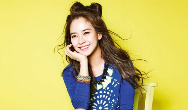 Song Ji Hyo (Foto: Facebook  Song Ji Hyo official)