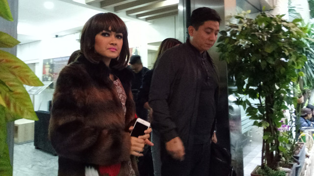 Jupe didampingi Sandy Arifin selaku kuasa hukumnya. (Foto: kumparan)