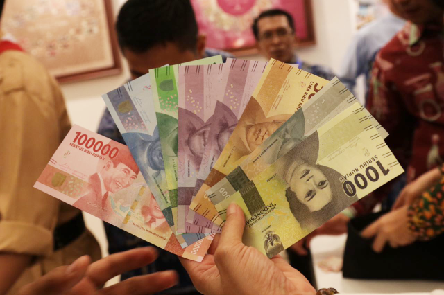 BI menerbitakan uang baru di tahun 2016  (Foto: Fanny Kusumawardhani/kumparan)