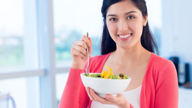 Semakin banyak orang yang memilih gaya hidup sehat. Mereka ingin agar tubuhnya selalu bugar. (Foto: Thinkstock)