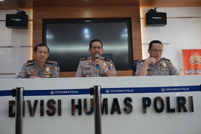 Kepala Biro Penerangan Masyarakat Divisi Humas Polri, Rikwanto, saat jumpa pers. (Foto: Aditia Noviansyah/kumparan)