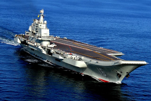 Kapal induk China, Liaoning (Foto: AP/Chinatopix)