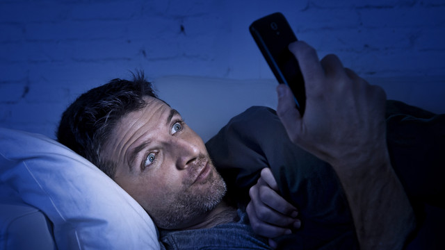 Ilustrasi Menonton Film Porno (Foto: Thinkstock/OcusFocus)