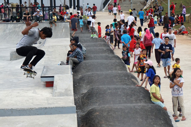 Skateboard di dalam Kalijodo. (Foto: Aditia Noviansyah/kumparan)