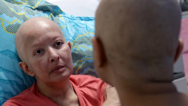 Artis Yana Zein yang mengidap kanker payudara. (Foto: Fanny Kusumawardhani/kumparan)