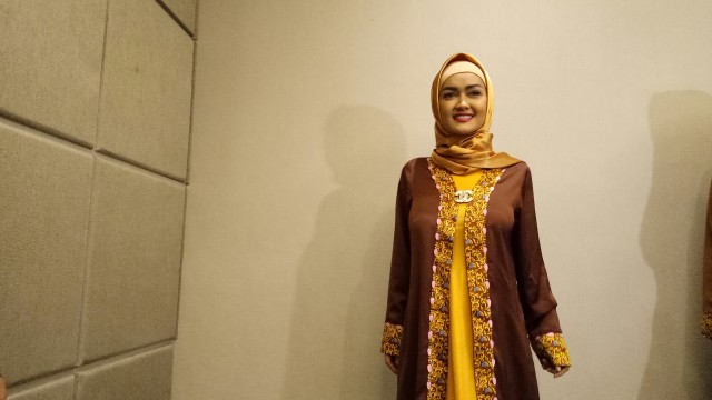 Julia Perez sebelum berangkat umrah Foto: Prabarini Kartika/kumparan