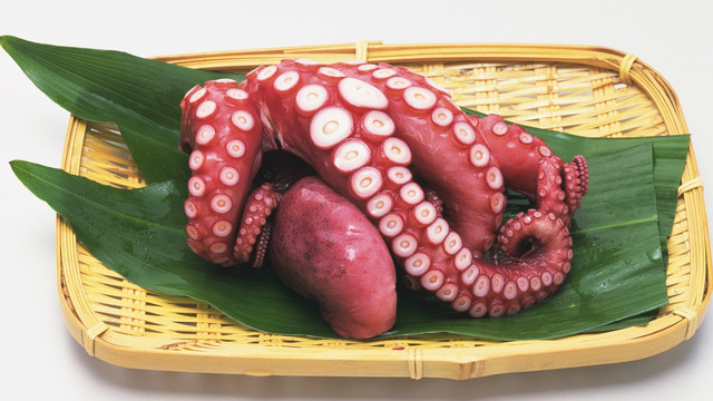 Sannakji. Gurita hidup yang disajikan. (Foto: Dok. Thinkstock )