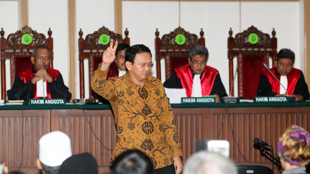 Ahok dalam ekspresi di persidangan. (Foto: Pool)