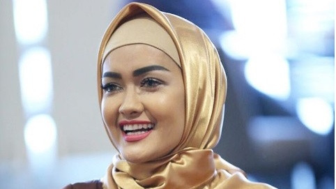 Artis Julia Perez dalam sebuah acara. (Foto: Instagram @juliaperrezz)
