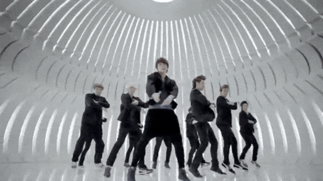 Super Junior dalam video klip Mr Simple. (Foto: Youtube)
