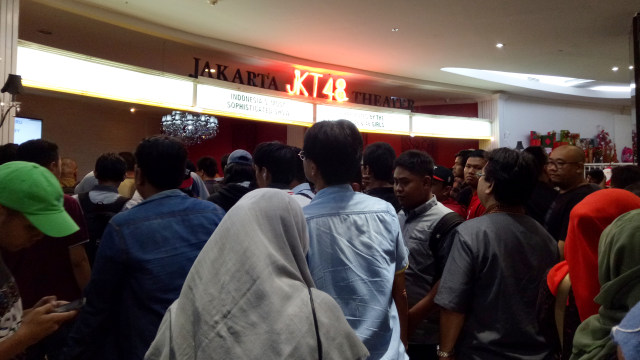 Kerumunan fans di JKT48 Theater Jakarta. (Foto: Niken Nurani/kumparan)