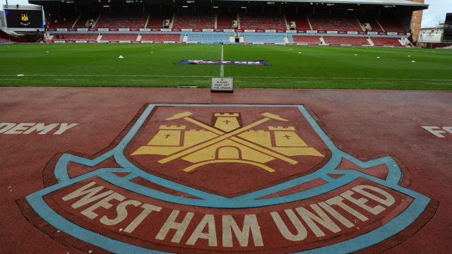 Logo West Ham United (Foto: Steven Bardens)