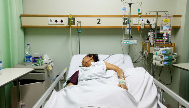 Herlina Kasim dirawat di rumah sakit (Foto: Viry Alifiyadi/kumparan)
