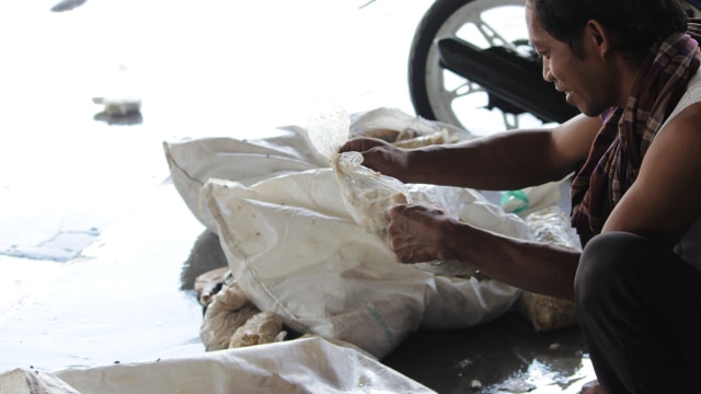 Warga Muara Baru, Jakarta. (Foto: Rivi Satrianegara/kumparan)