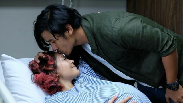 Adegan Chicco dan Lala Karmela di RS. (Foto: Instagram @bukaan8)