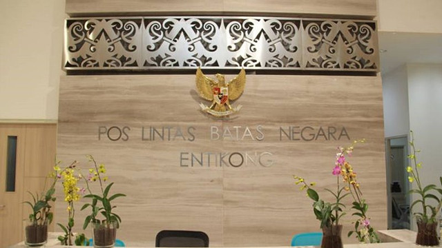 Pos perbatasan Indonesia-Malaysia di Entikong (Foto: Dokumen Humas KemenPU)