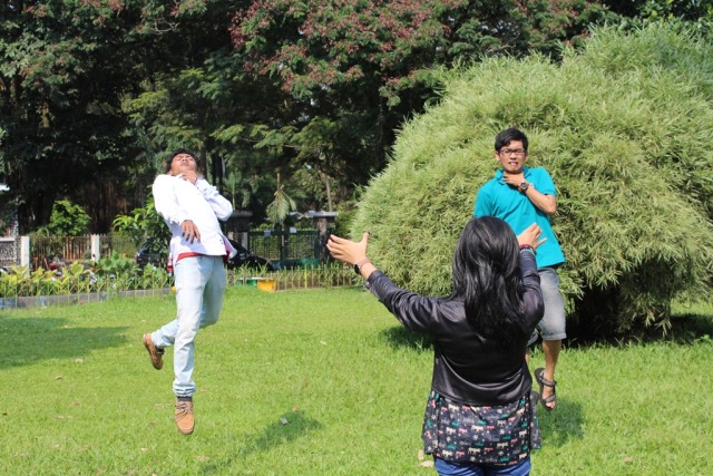 Melayang Ria dengan Levitasi (2)