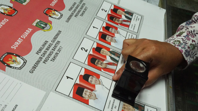Pencetakan Surat Suara Pilkada 2017 (Foto: Aditia Noviansyah/kumparan)