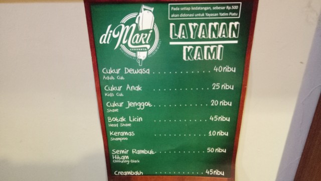 Harga jasa di "Di Mari" (Foto: Ainul Qalbi/kumparan)