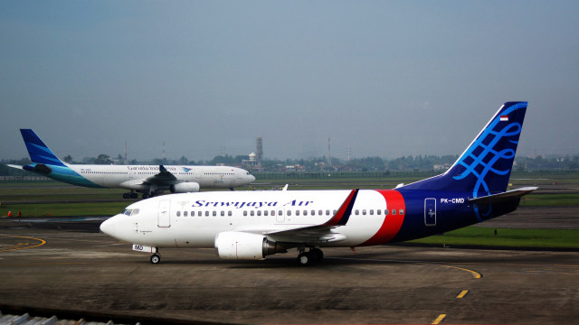 Pesawat Sriwijaya Air di landasan. (Foto: Wikimedia Commons)