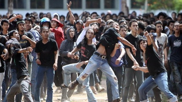 Ilustrasi tawuran (Foto: Istimewa)