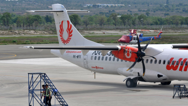 Pesawat Wings Air mengalami kerusakan. Foto: Antara/Fiqman Sunandar