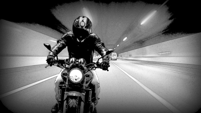 Mengendarai Motor (Foto: MikeBird)