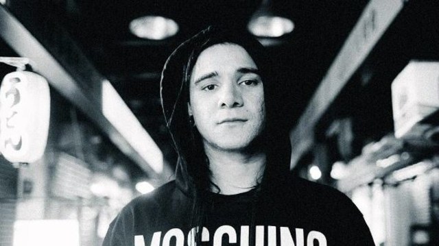 Skrillex seorang DJ, penyanyi, dan penulis lagu. (Foto:  https://www.instagram.com/skrillex/)