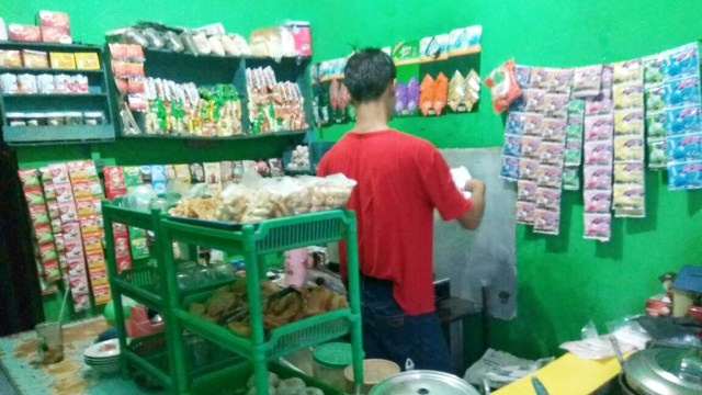 Sebagai ilustrasi: Warmindo milik Ipong di Kalibata Foto: Novan Nurul Alam/kumparan