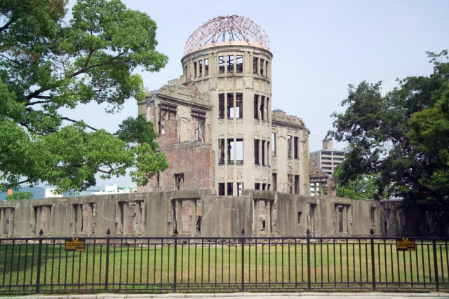 Replika bangunan hancur saat bom Hiroshima. (Foto:  Fg2/Wikimedia Commons)