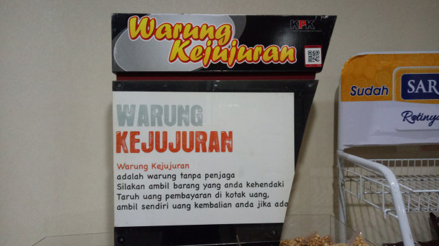 Deskripsi Warung Kejujuran KPK Foto: Marcia Audita/kumparan