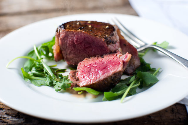 Dibanding tenderloin, filet mignon lebih mahal. Foto: Thinkstock