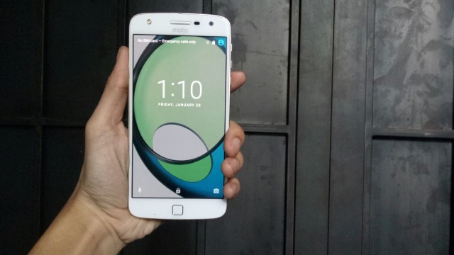 Moto Z Play. (Foto: Jofie Yordan/kumparan)