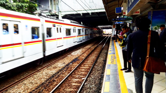 Suasana di Stasiun Sudirman. (Foto: Naufal Abdurrasyid/kumparan)