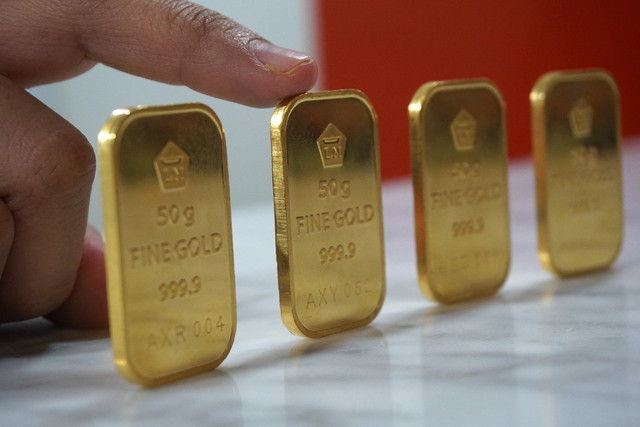 Ilustrasi harga emas batangan. Foto: Aditia Noviansyah/kumparan