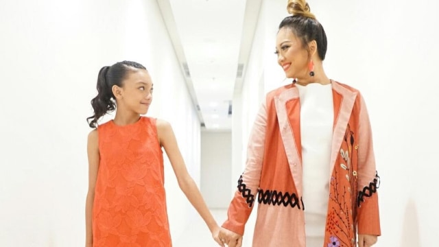 NOLA b3 dan Naura (Foto: Instagram @riafinola)