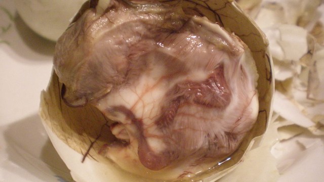 Inilah balut khas Filipina. (Foto: Wikimedia Commons)