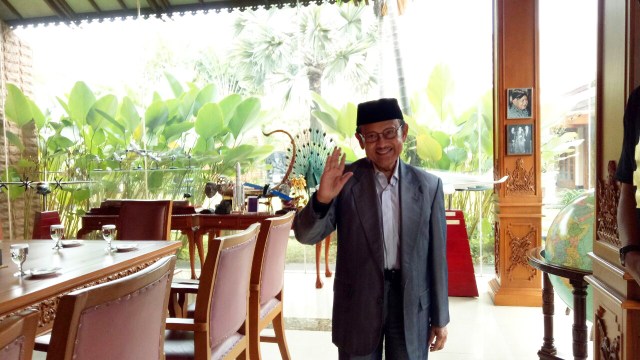 BJ Habibie di kediamannya di Kuningan Foto: Aprilandika Pratama/kumparan