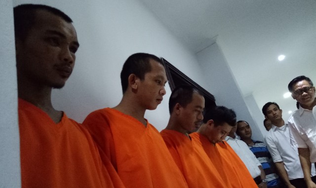 Penangkapan napi yang kabur. (Foto: Mustaqim Amna/kumparan)