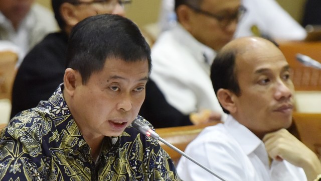 Ignasius Jonan dan Arcandra Tahar di DPR (Foto: Wahyu Putro/Antara)