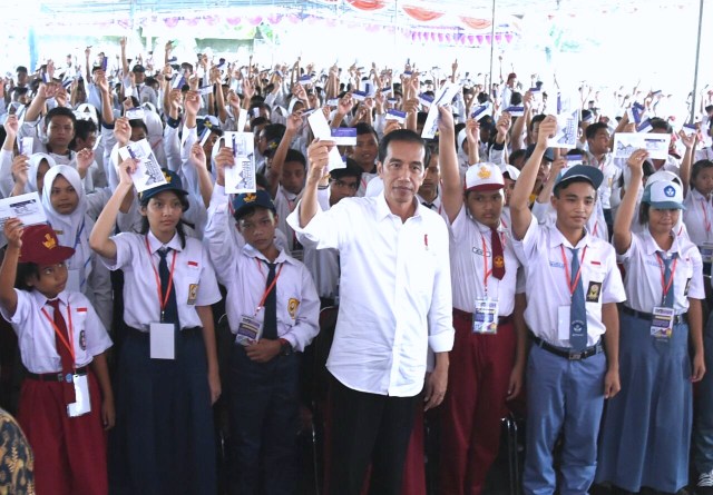 Para siswa Boyolali dan Presiden Jokowi (Foto: Dok. Biro Pers Istana)