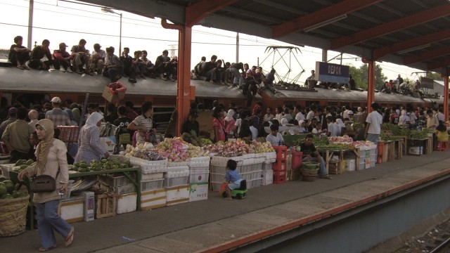 Para atapers KRL. (Foto: Dok. PT. KCJ)