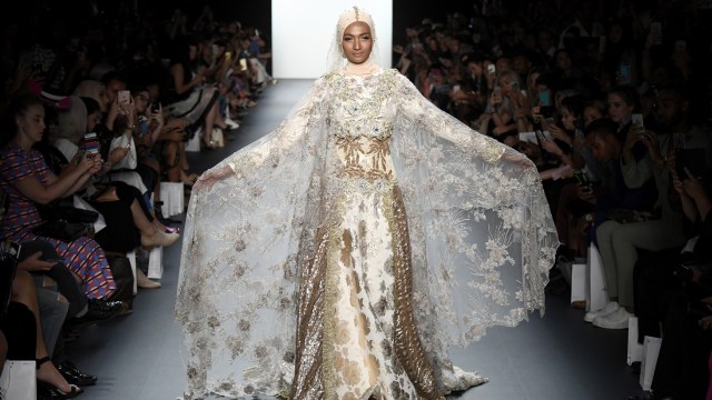 Koleksi Anniesa Hasibuan di NY Fashion Week. (Foto: Dok. Anniesa Hasibuan)