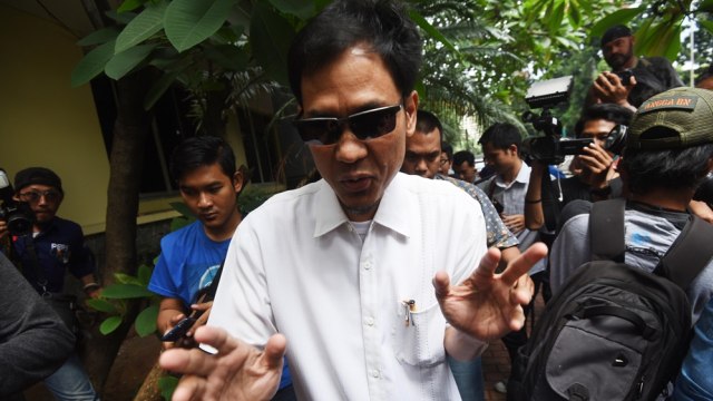 Mantan Jubir FPI Munarman diperiksa Polda Metro Foto: Akbar Nugroho Gumay/kumparan