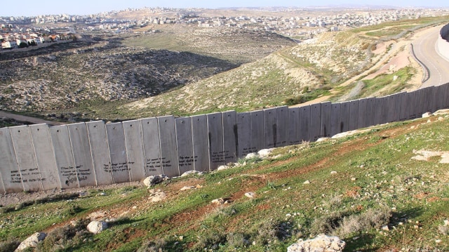 Tembok pemisah Israel - Palestina (Foto: Wikimedia Commons)