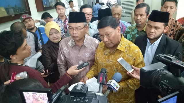 Farouk Muhammad di kantor MUI. (Foto: Aria Pradana/kumparan)