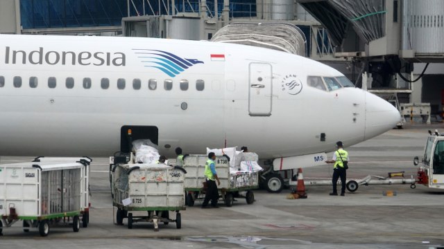Pesawat Garuda Indonesia di Bandara Soekarno Hatta. Foto: Aditia Noviansyah/kumparan