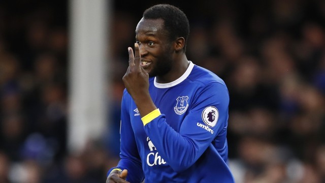 Romelu Lukaku, pesepak bola multilingual. (Foto: Reuters/Jason Cairnduff)