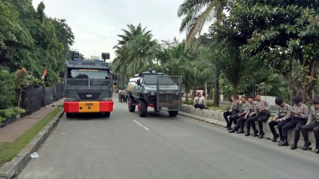 Pengamanan disekitar lokasi sidang Ahok. (Foto: Aprilandika Pratama/kumparan)